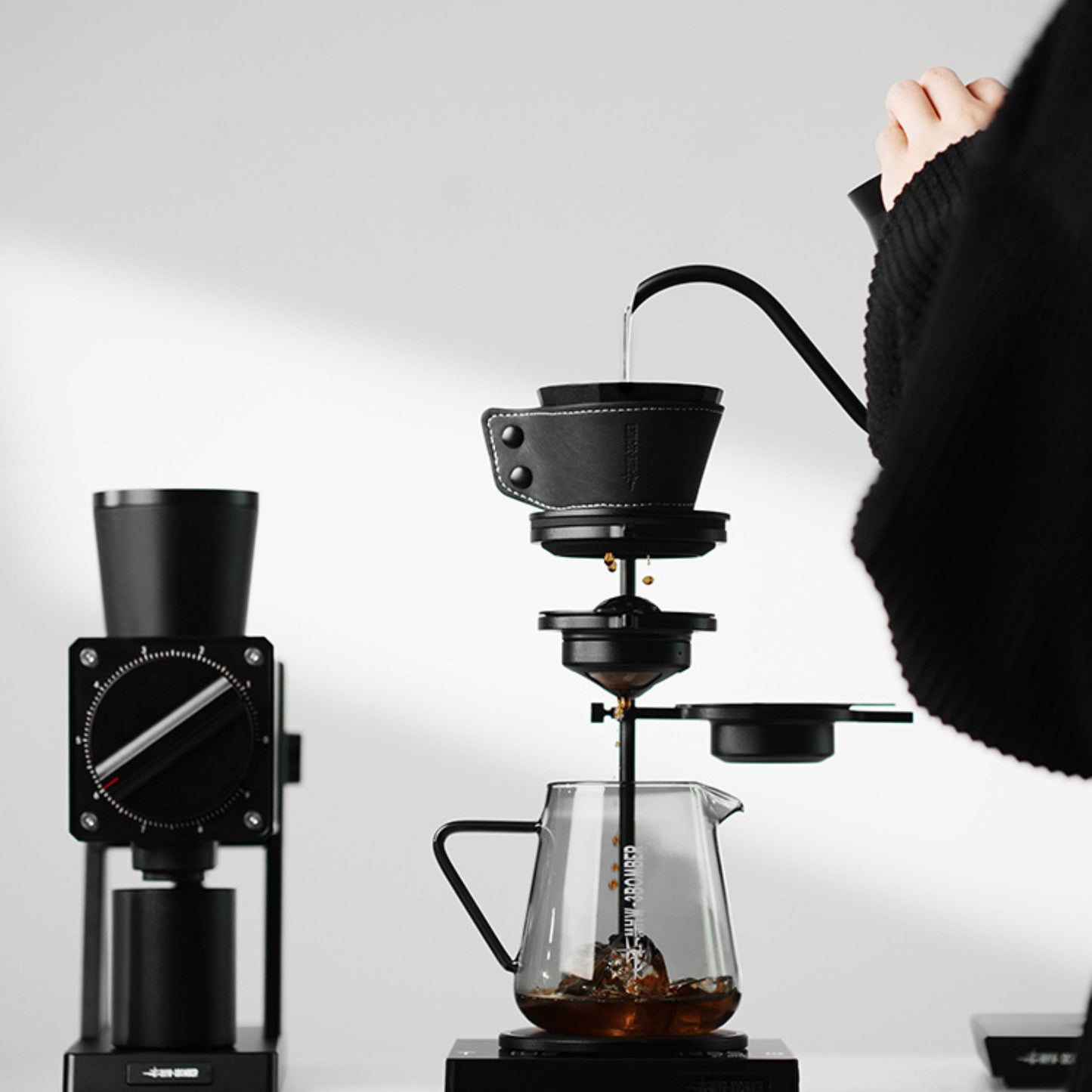 MHW-3BOMBER Meteorite Dripper – Flat-Bottom Pour-Over Coffee Brewer